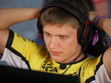 也解释了他 也解释了他